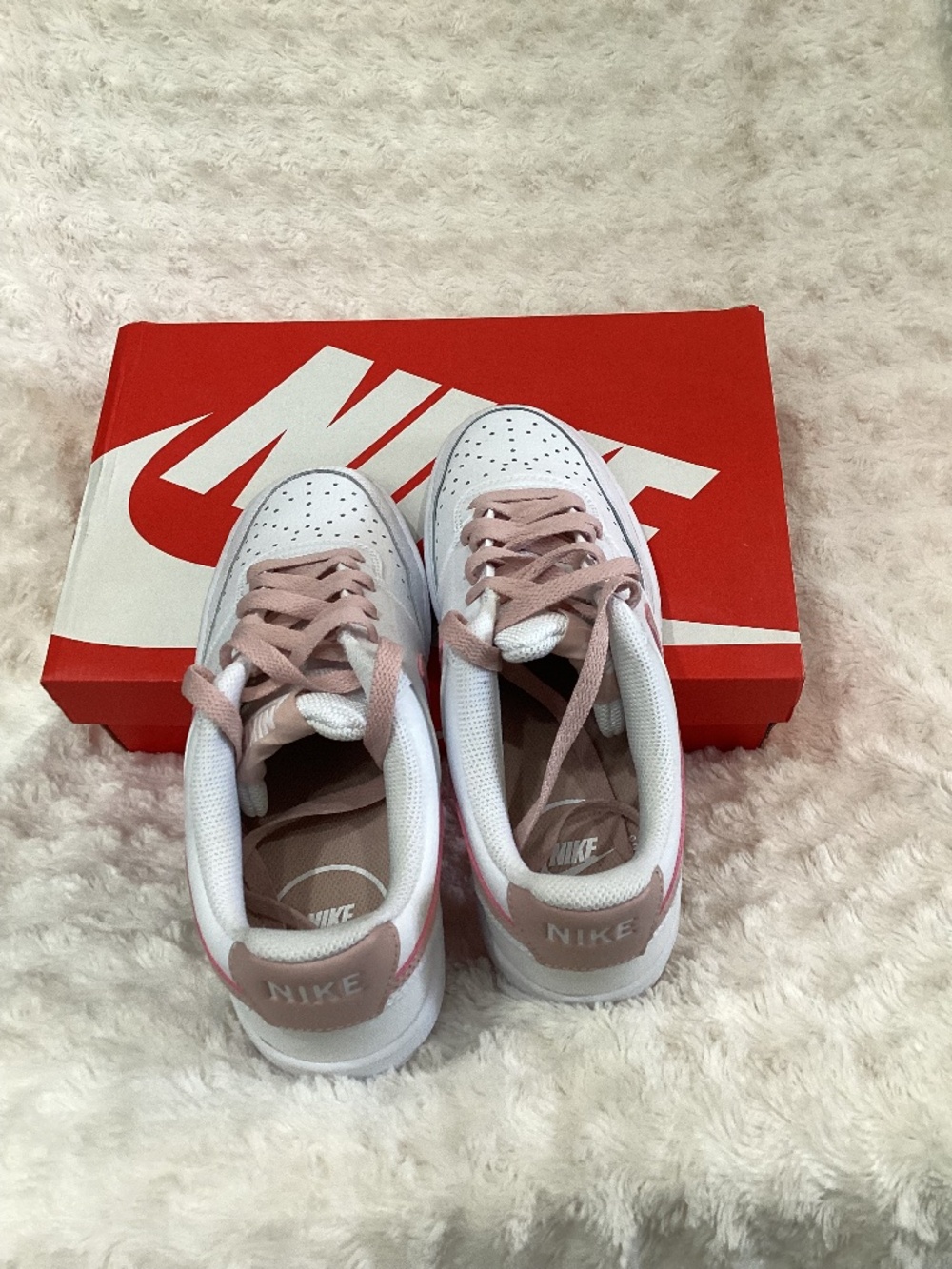 Nike Brand New Size 9 in a box